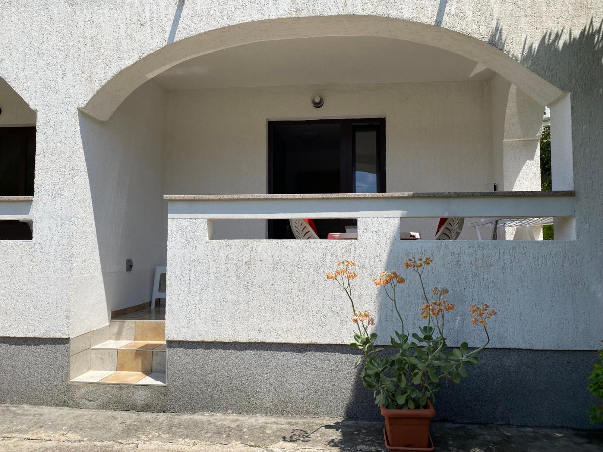 Apartments Anna III Baska  Bagian luar foto