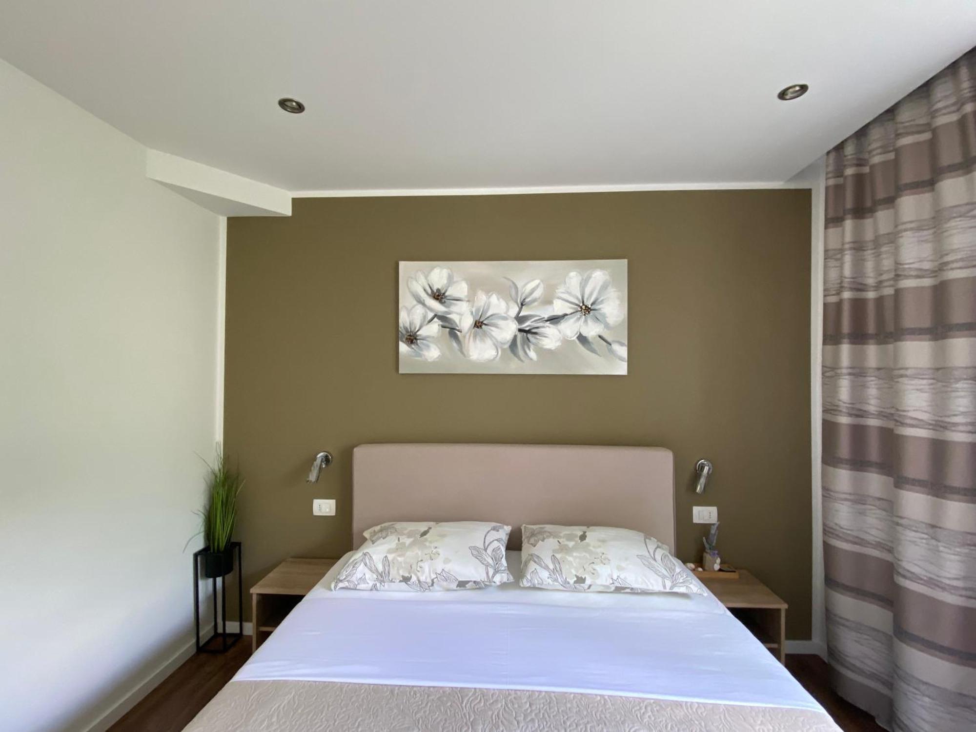 Apartments Anna III Baska  Bagian luar foto